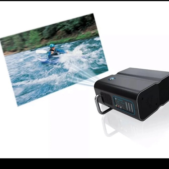 Wonderwall Entertainment Projector - Picture 4 of 8